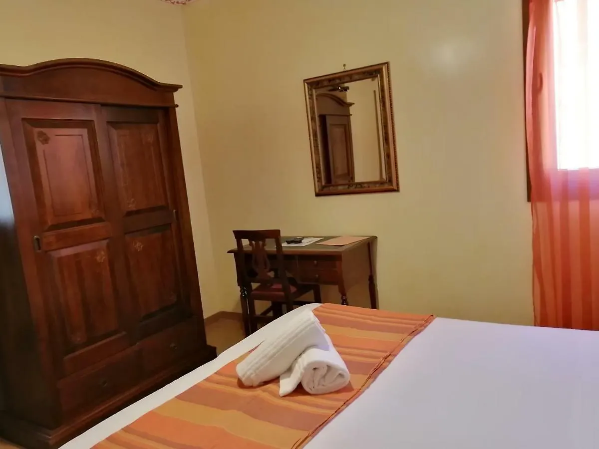B&B Donna Sabella Santa Flavia 2*,  Italia